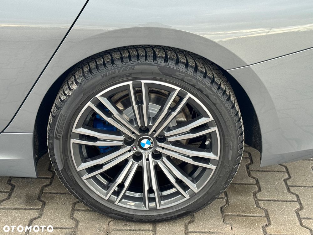 BMW Seria 3 320d xDrive M Sport sport - 25