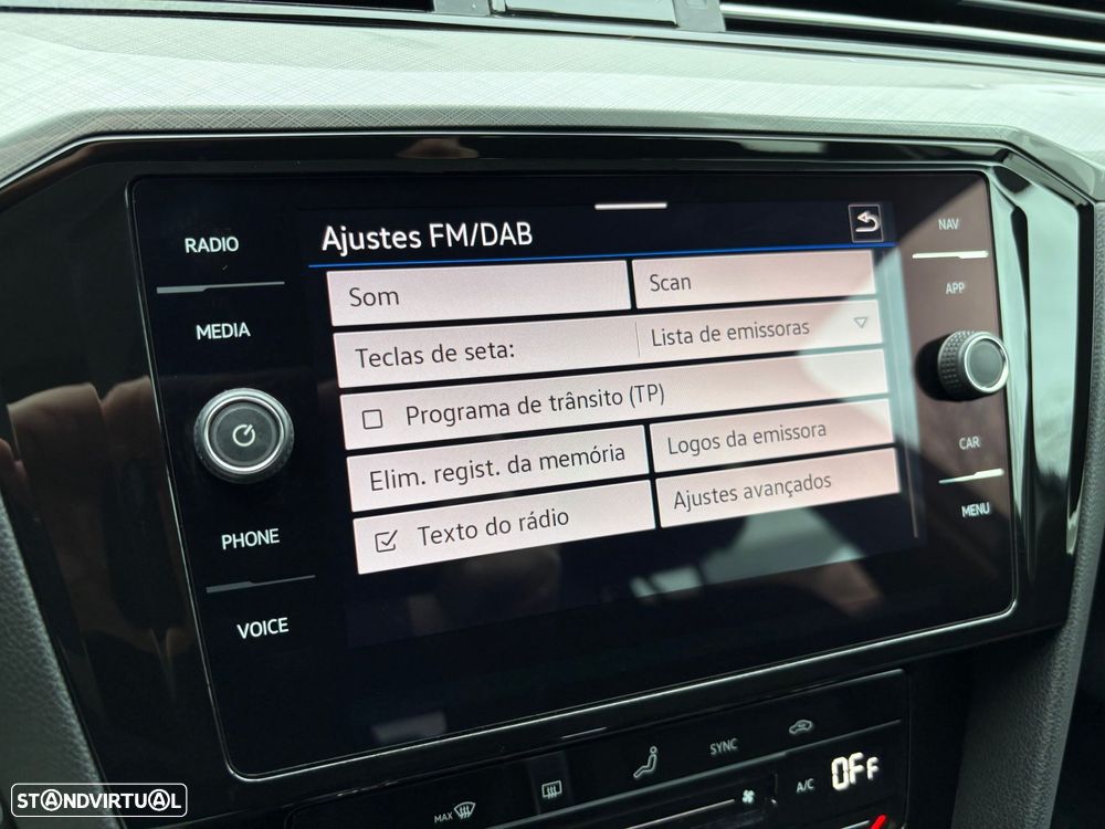 VW Passat Variant 2.0 TDi Elegance DSG - 24