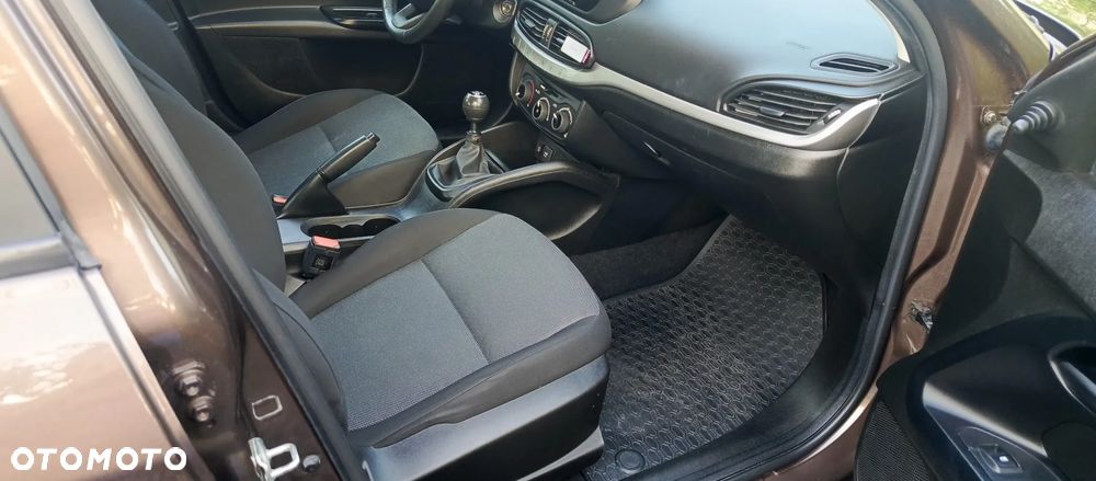 Fiat Tipo 1.4 16V Easy EU6d - 8