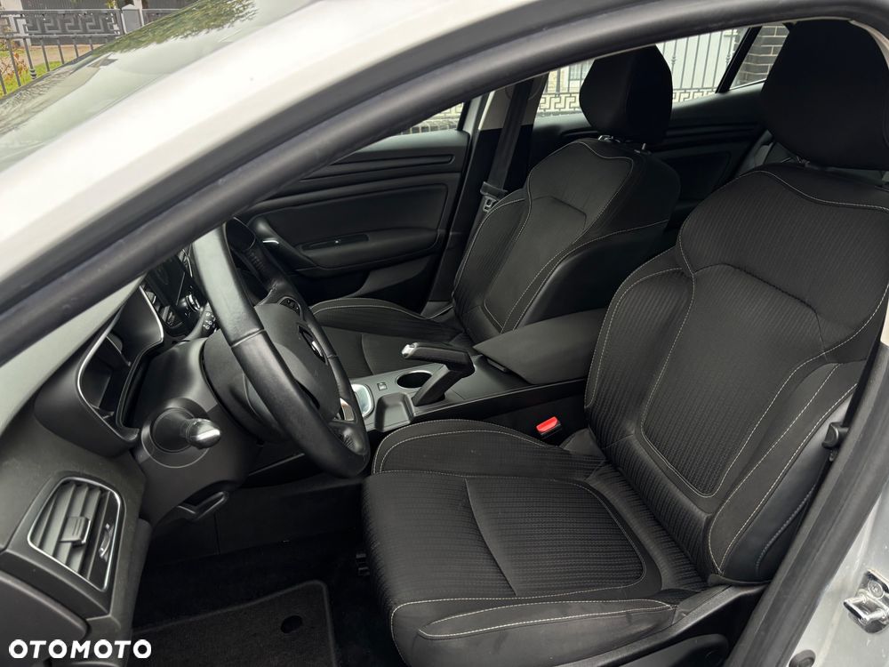 Renault Megane 1.5 Blue dCi Intens EDC - 9
