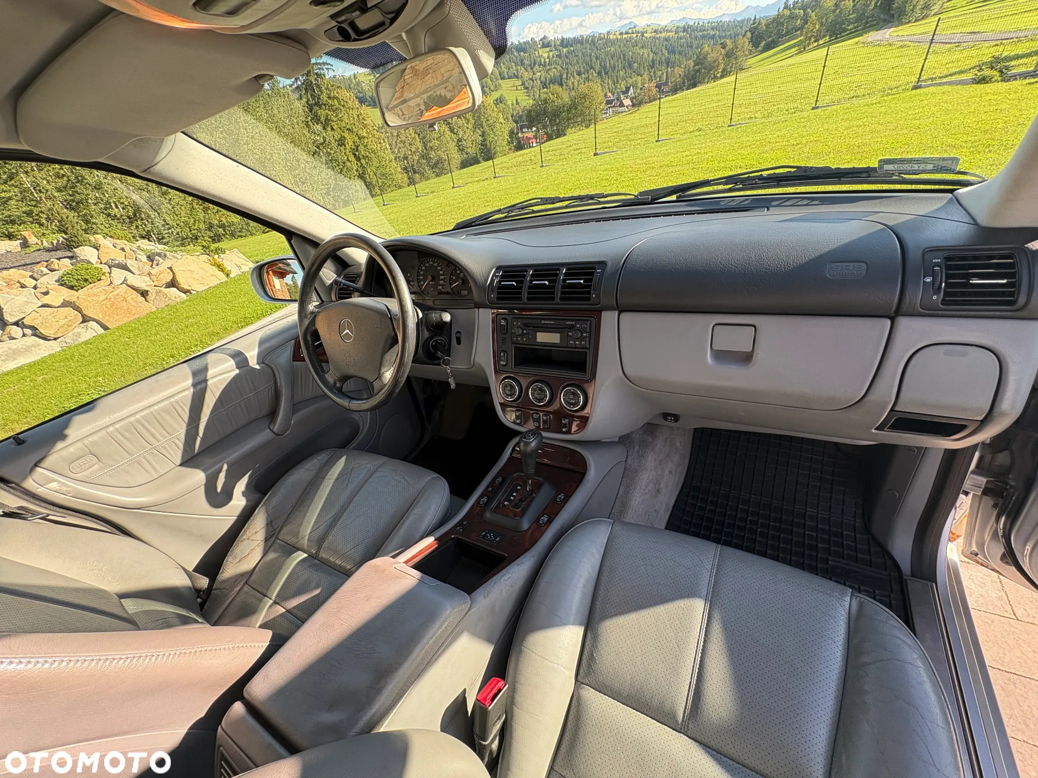 Mercedes-Benz ML - 27