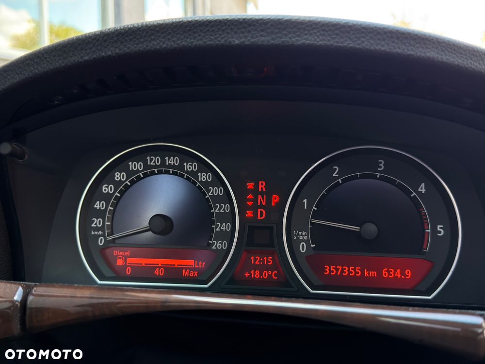 BMW Seria 7 730d - 31