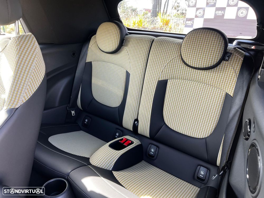 MINI 3 Portas Cooper Premium Classic Auto - 14