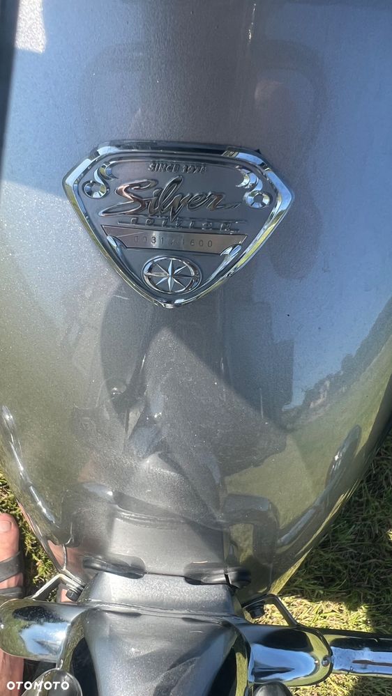 Yamaha Road Star - 8