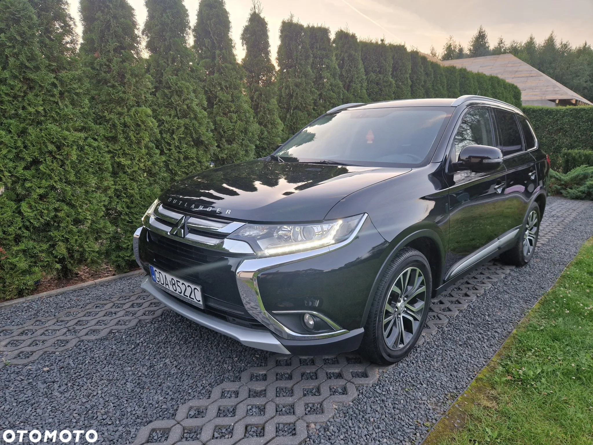 Mitsubishi Outlander 2.2 DID Intense + 4WD - 8