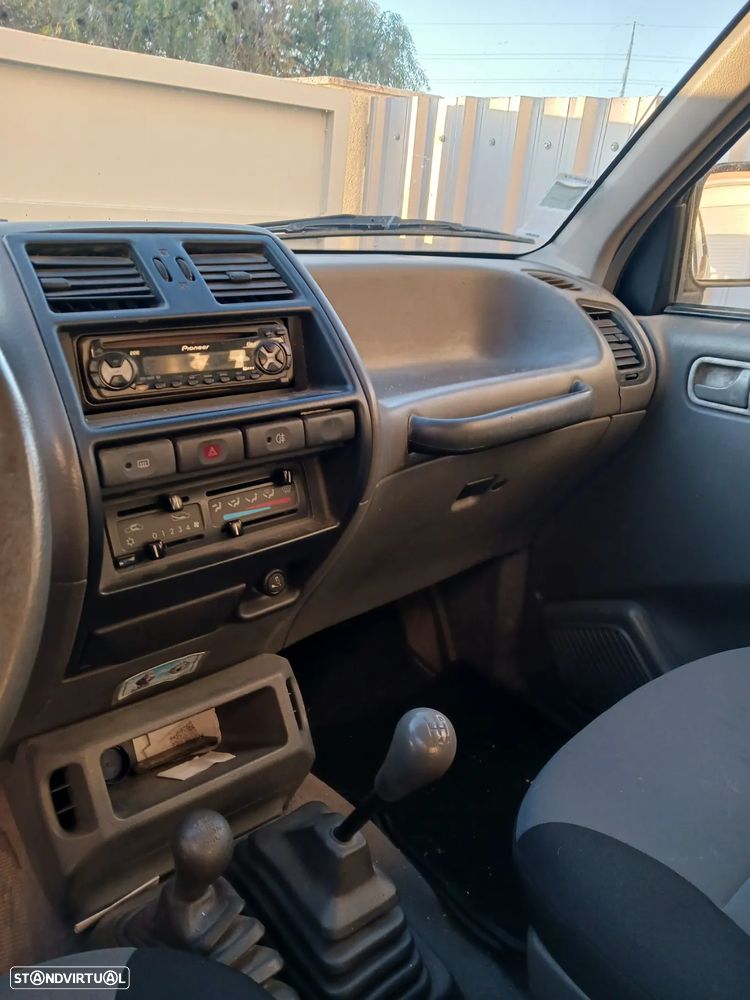 Nissan Terrano II 2.7 SLX - 9