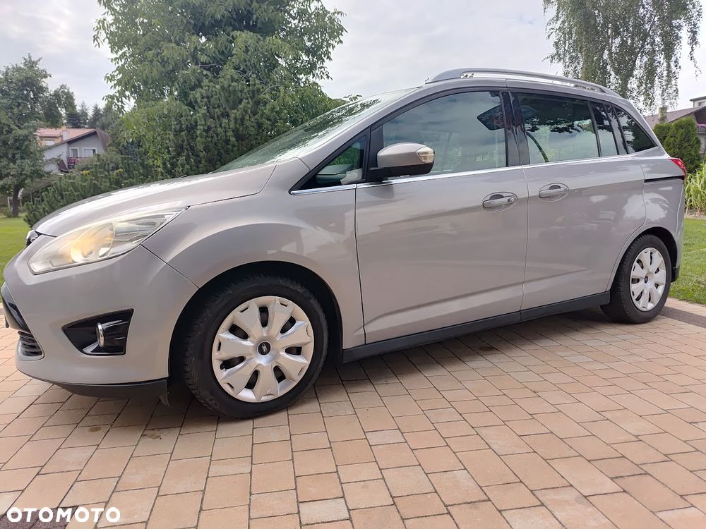 Ford Grand C-MAX - 1