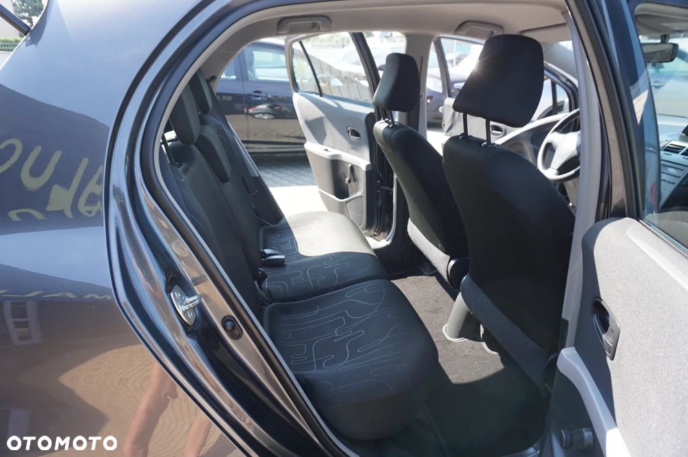Toyota Yaris 1.33 VVT-i Cool - 30