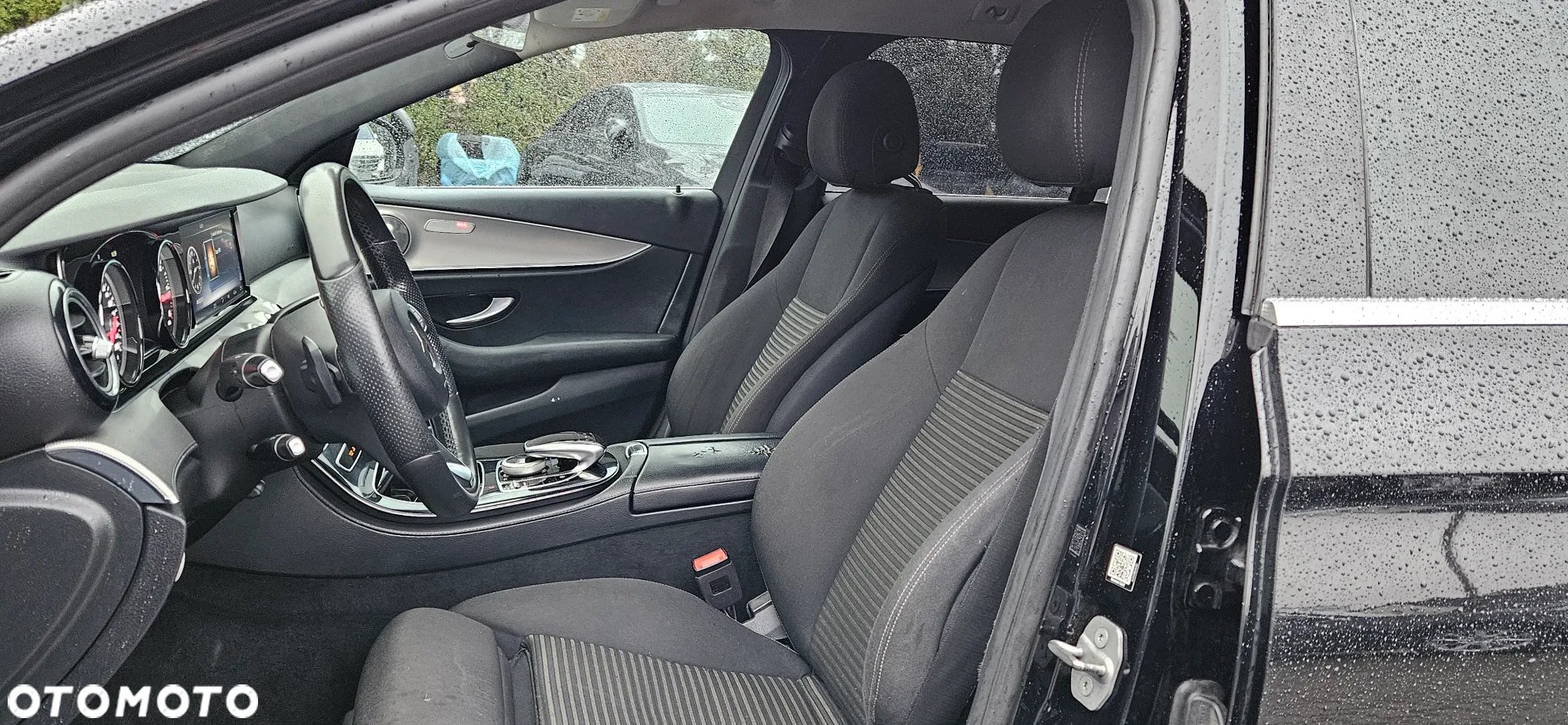 Mercedes-Benz Klasa E 200 d T 9G-TRONIC - 26