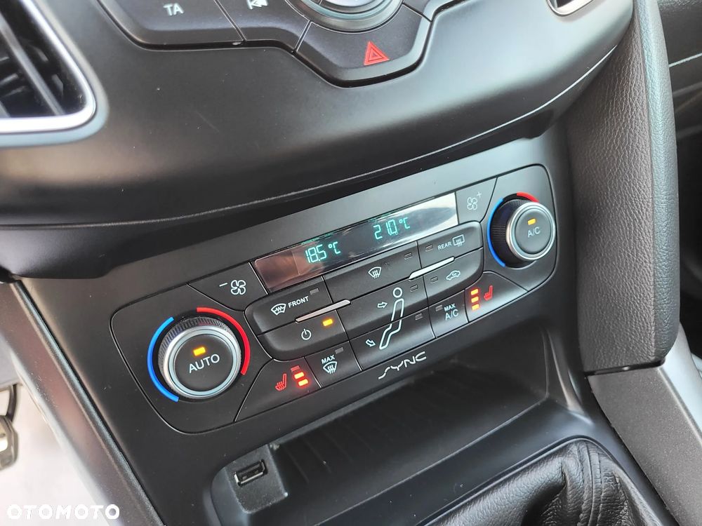 Ford Focus - 21