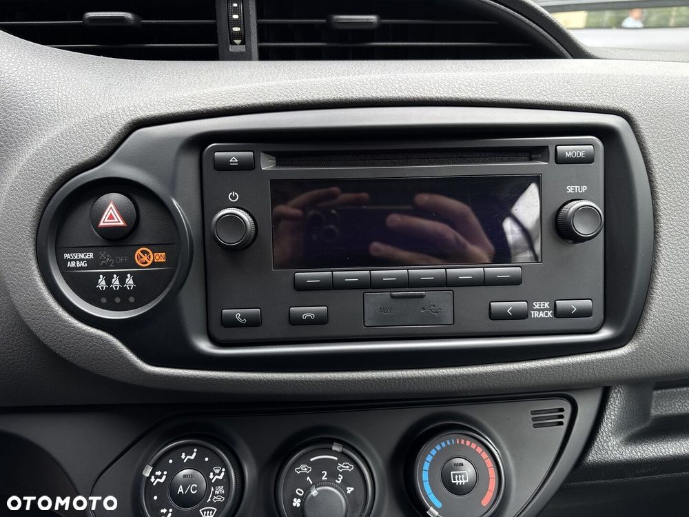Toyota Yaris - 12