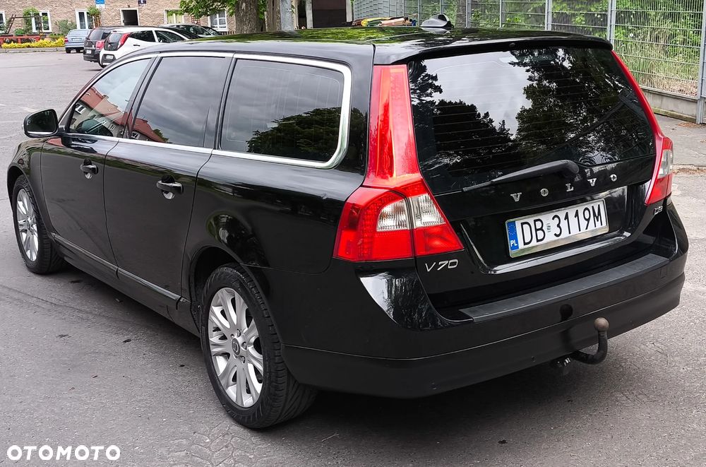 Volvo V70 D3 Momentum - 8