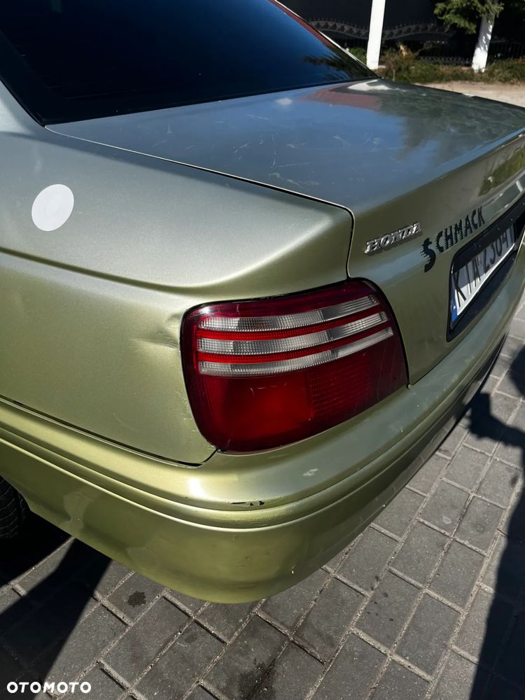 Honda Accord 1.8i S - 36