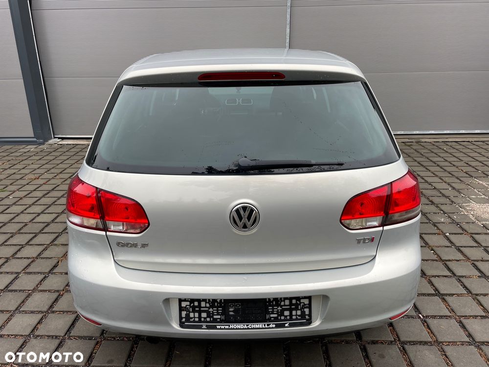 Volkswagen Golf 1.6 TDI DPF BlueMotion Technology Style - 13