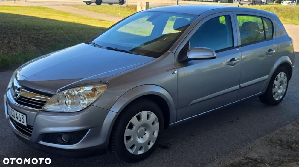 Opel Astra 1.4 150 Jahre - 10