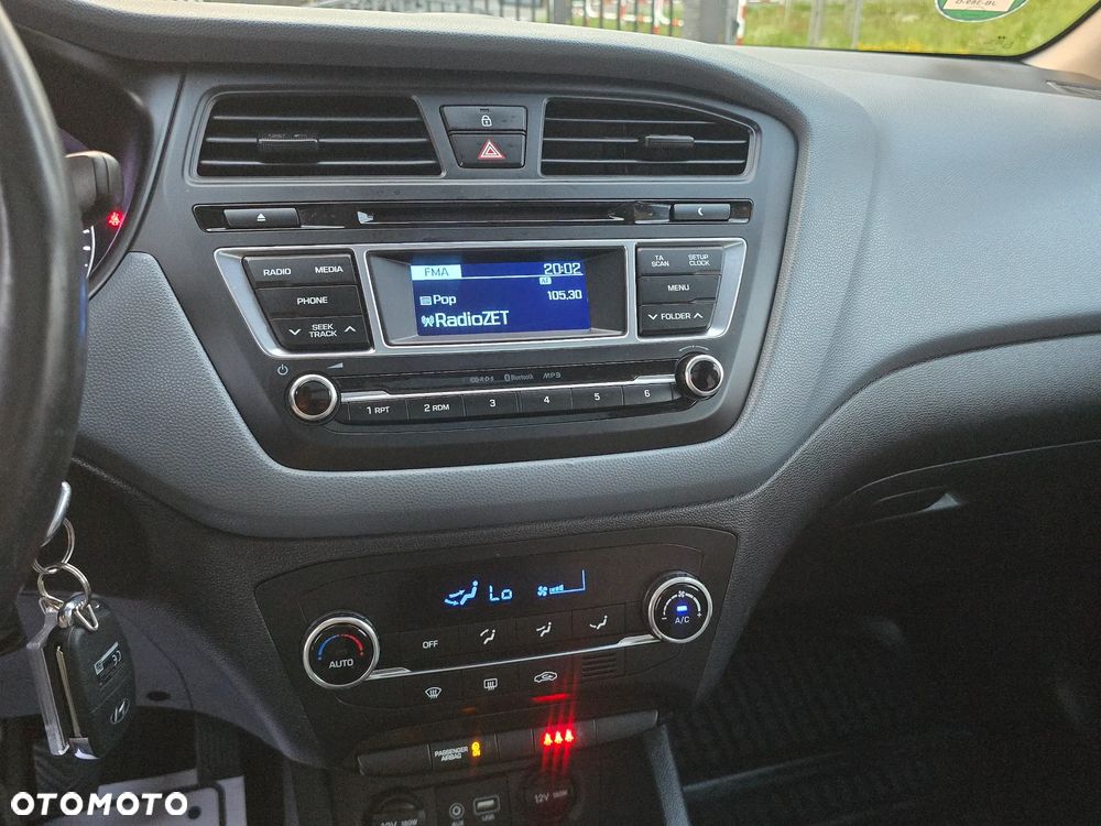 Hyundai i20 blue 1.2 YES Gold - 34
