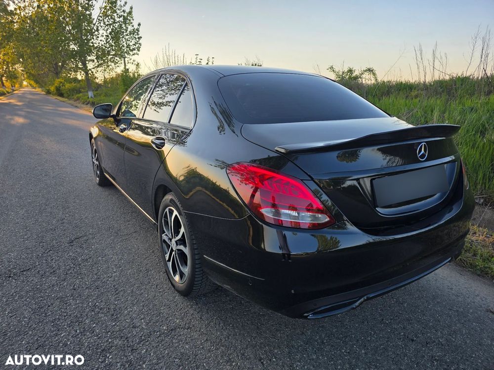 Mercedes-Benz C - 26
