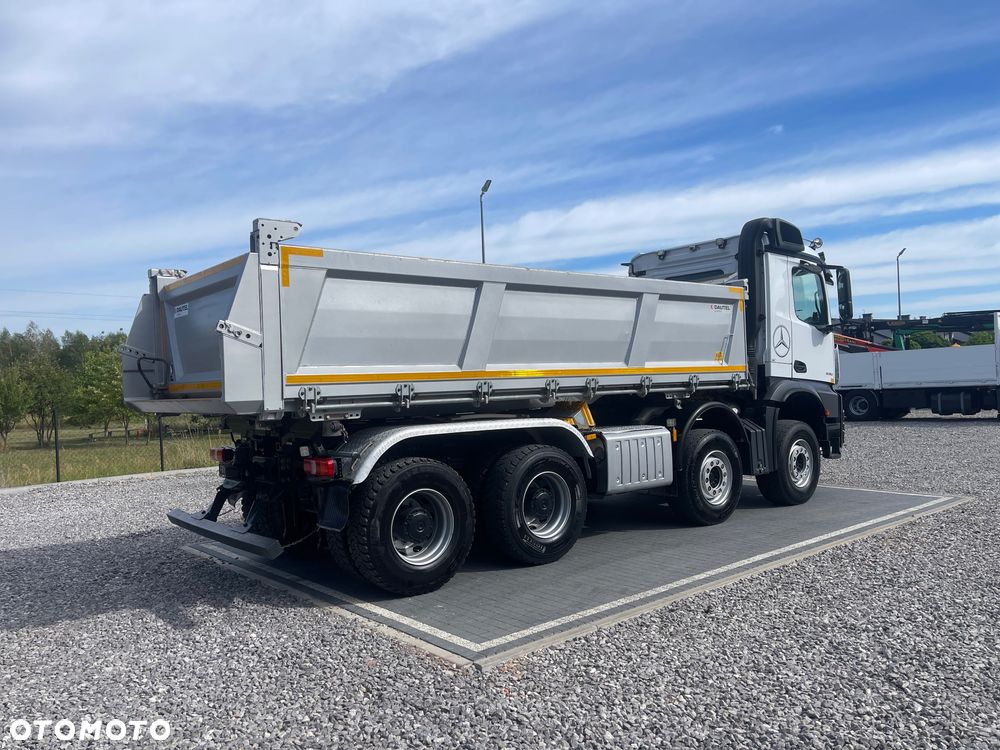 Mercedes-Benz Arocs 3252 - 6