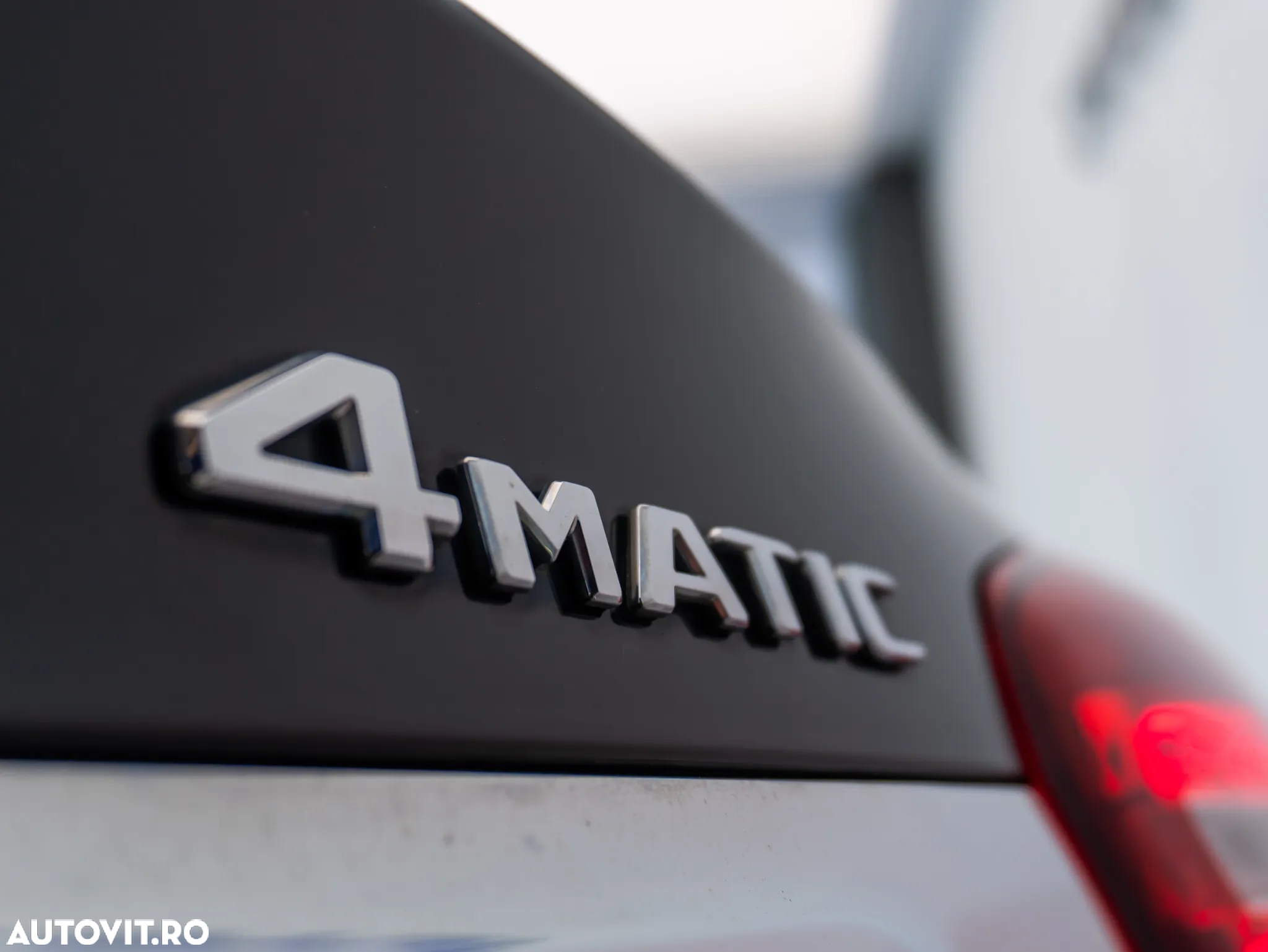 Mercedes-Benz GLA 220 4MATIC - 17