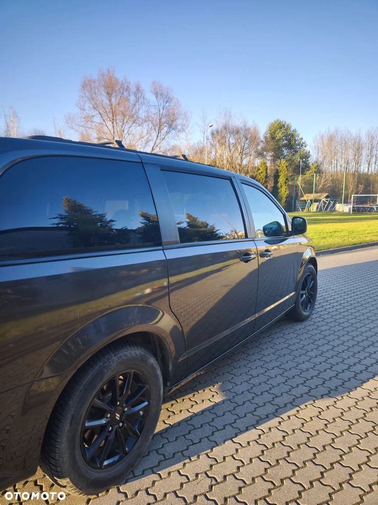 Dodge Grand Caravan 3.6 R/T - 5