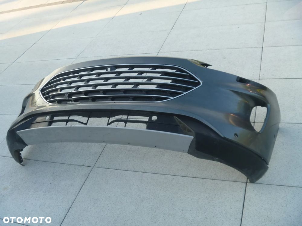 FORD KUGA MK3 ZDERZAK PRZEDNI ZWYKŁY KRATKA ORYGINAŁ ŁADNY - 1