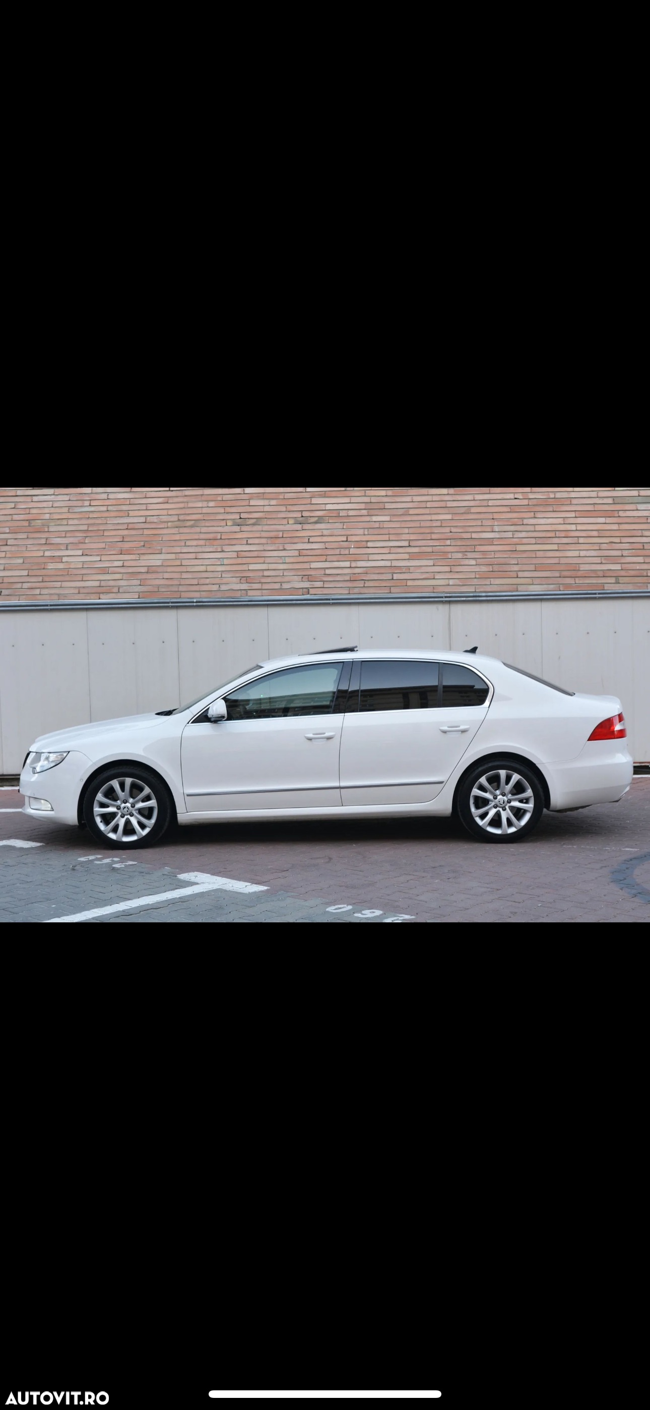 Skoda Superb 2.0 TDI DSG Ambition - 2