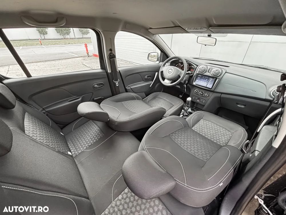 Dacia Sandero - 5