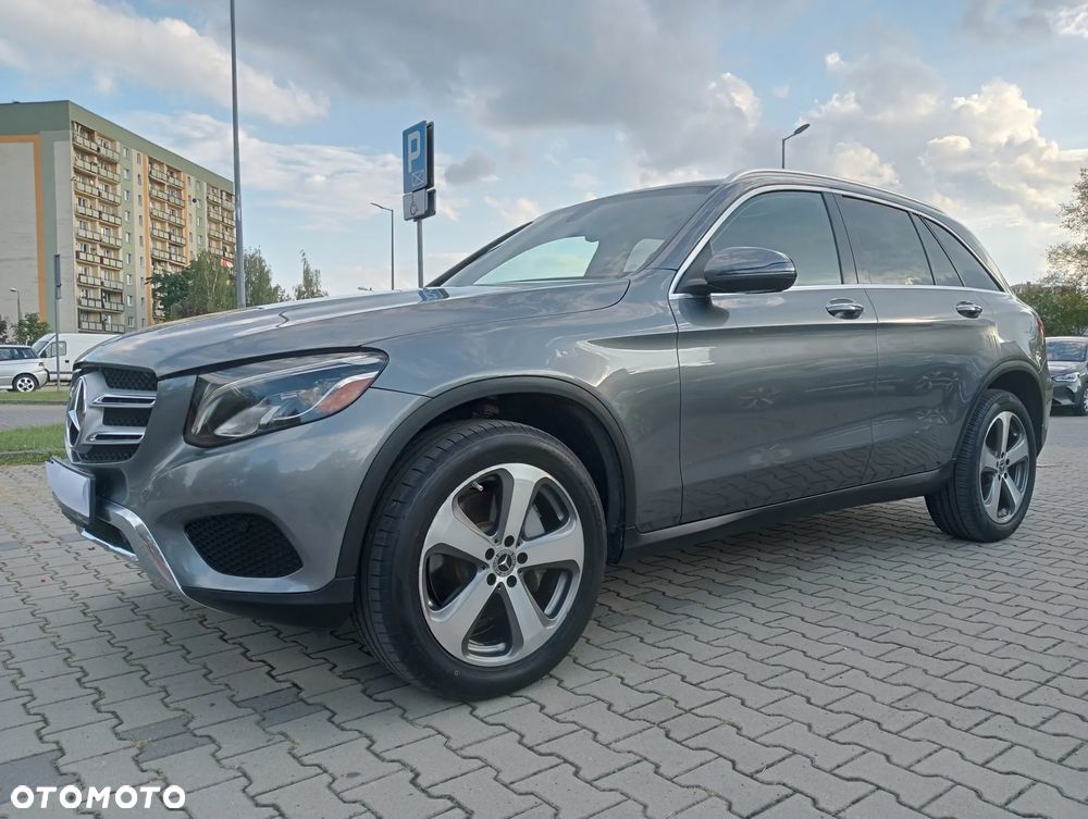 Mercedes-Benz GLC - 25
