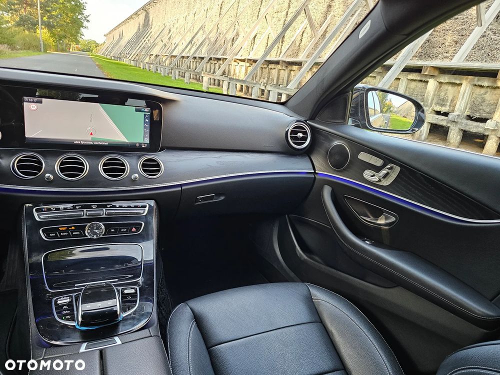 Mercedes-Benz Klasa E 200 9G-TRONIC - 13