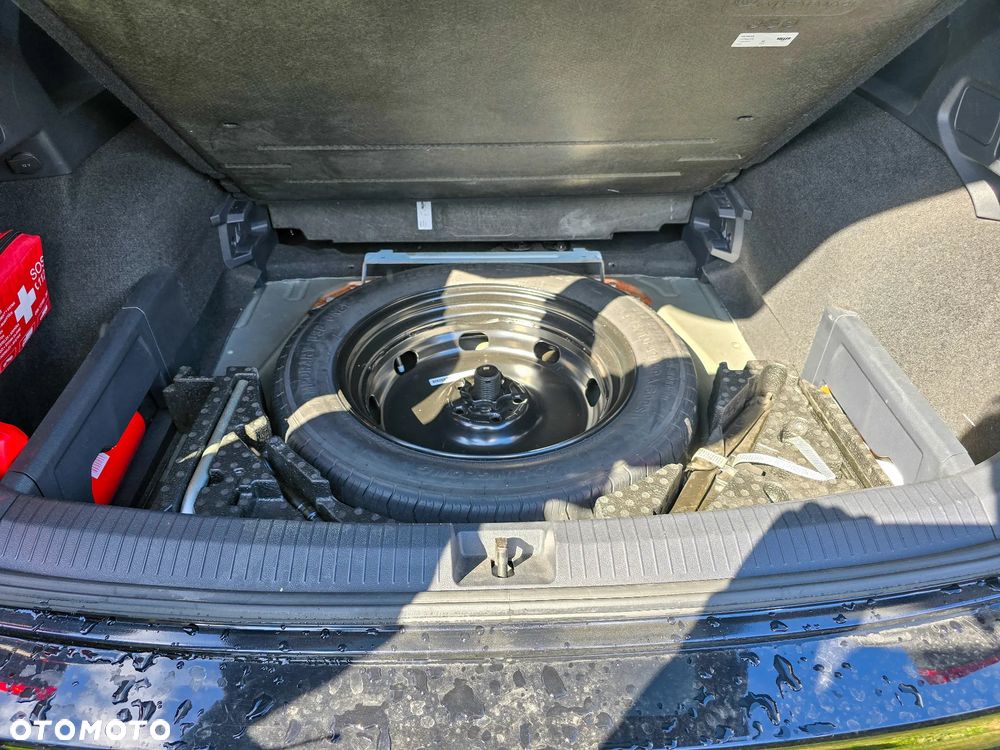 Volkswagen Tiguan Allspace - 23