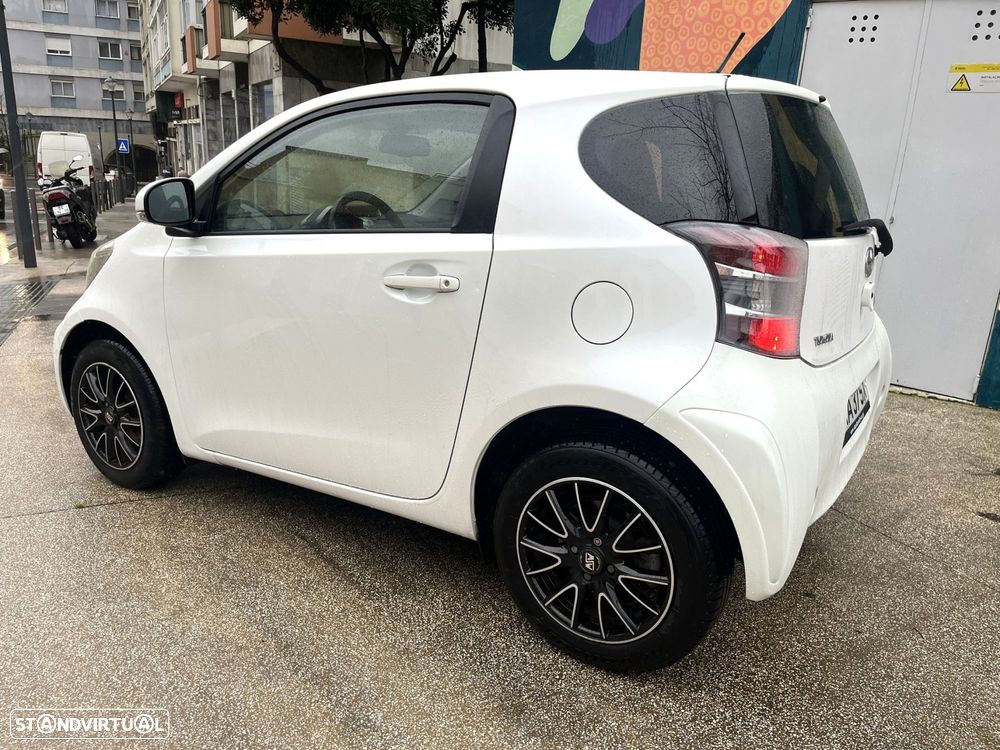 Toyota iQ 1.0 VVT-i 2 EP - 3