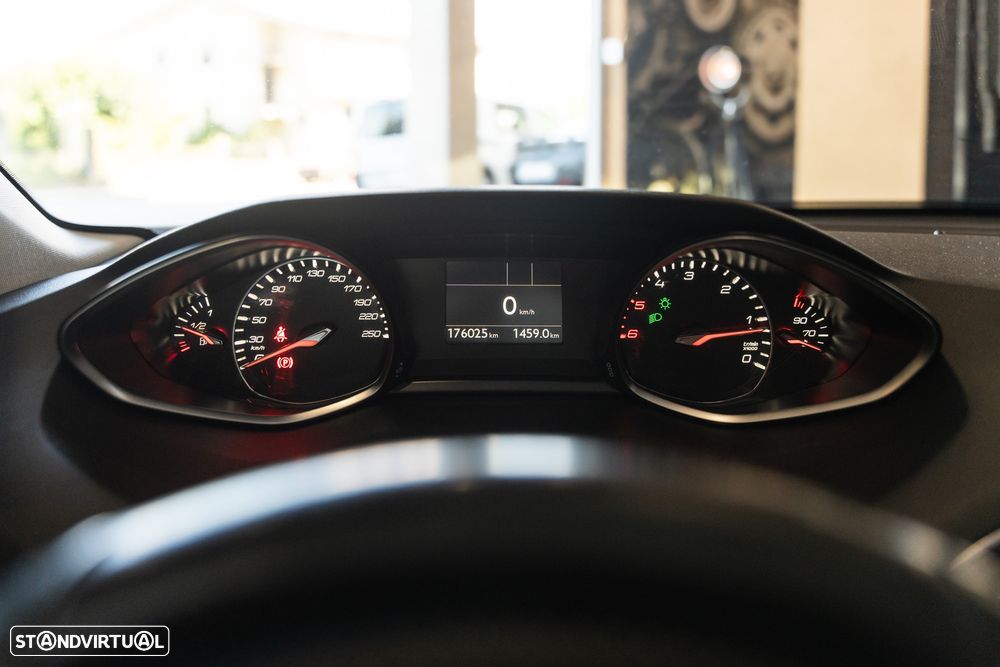 Peugeot 308 SW BlueHDi 130 Stop & Start Allure - 16