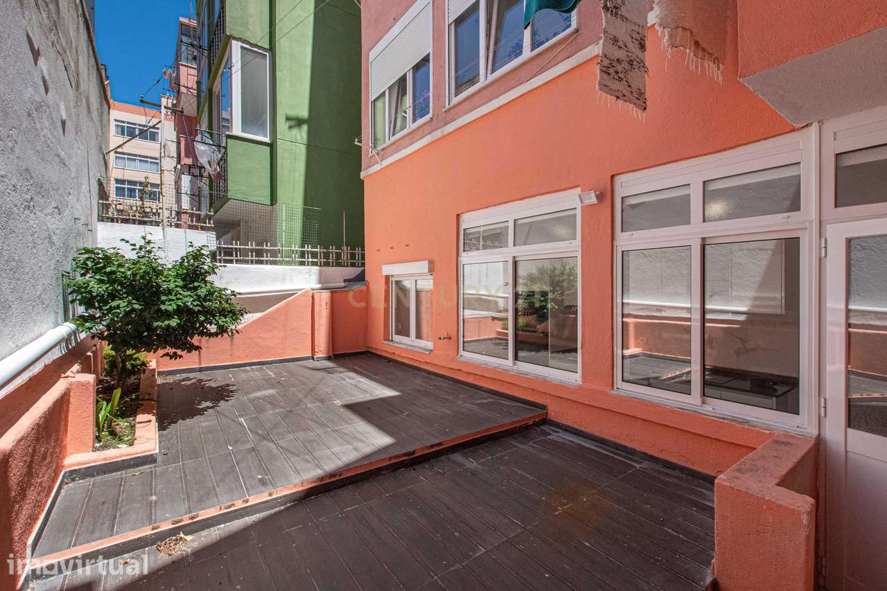 Apartamento T1+1 em Moscavide com logradouro - Grande imagem: 3/22