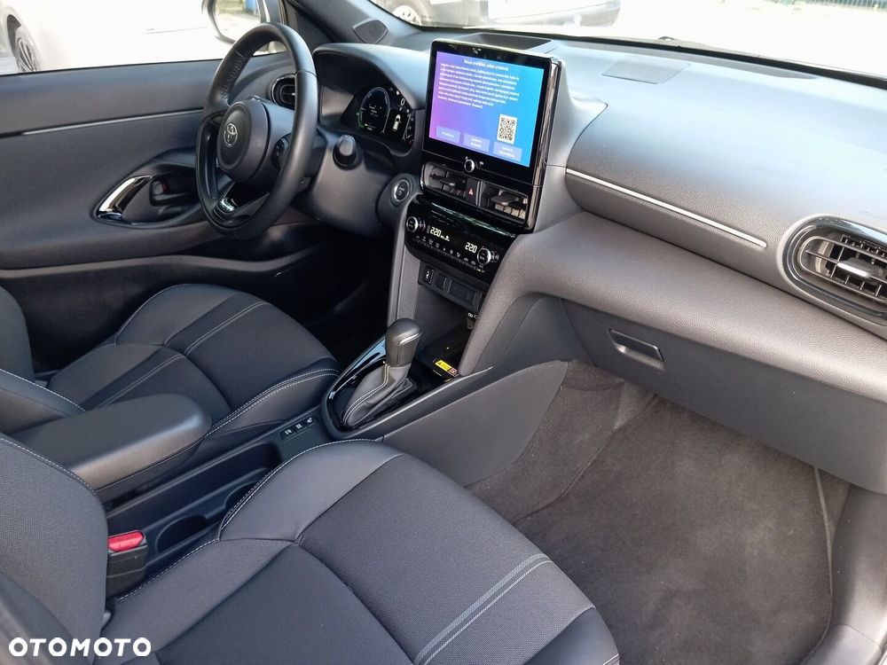 Toyota Yaris Cross Hybrid 1.5 Premiere Edition - 12
