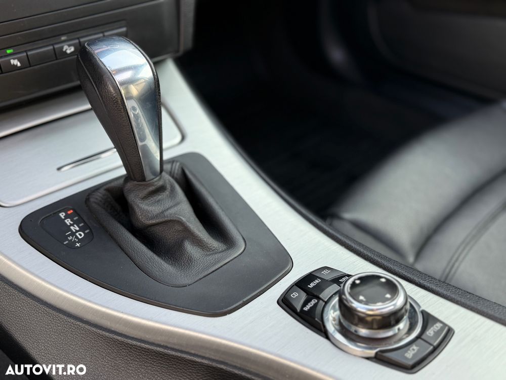 BMW Seria 3 330d xDrive DPF Aut. - 10