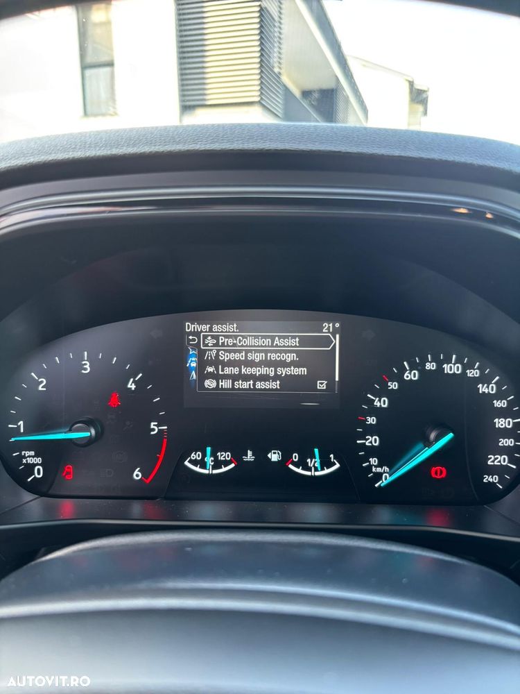 Ford Focus 1.5 EcoBlue ST-Line - 12