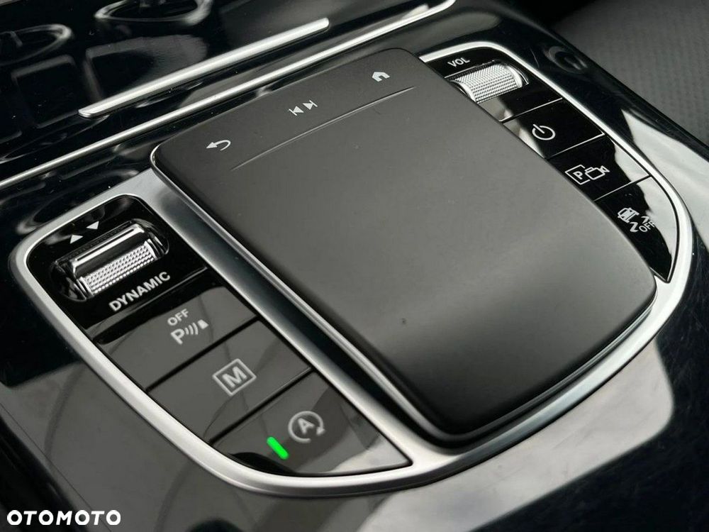 Mercedes-Benz GLC - 23