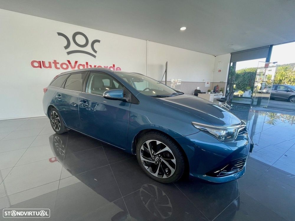 Toyota Auris 1.8 HSD Comfort +P.Sport+Navi - 4