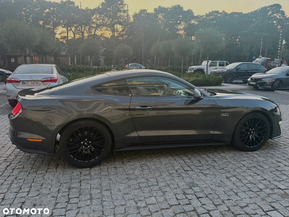 Ford Mustang - 10