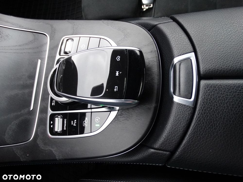 Mercedes-Benz Klasa E 200 9G-TRONIC AMG Line - 14