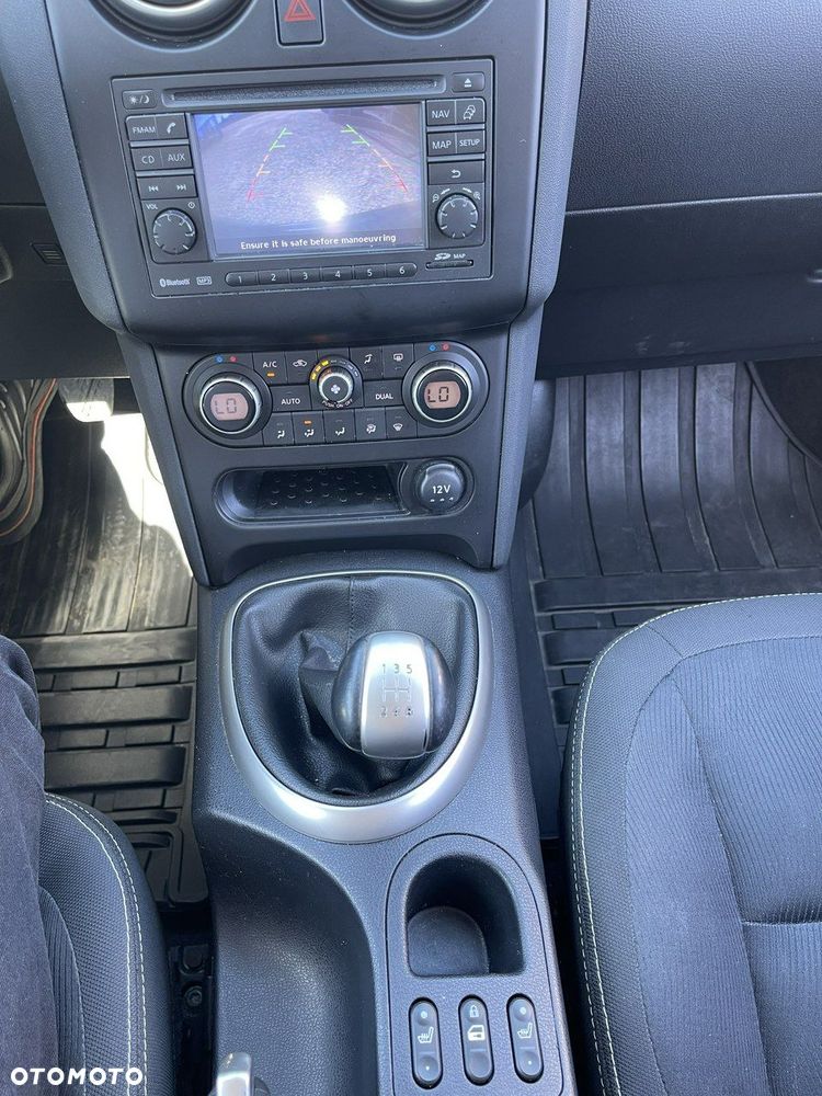 Nissan Qashqai - 11