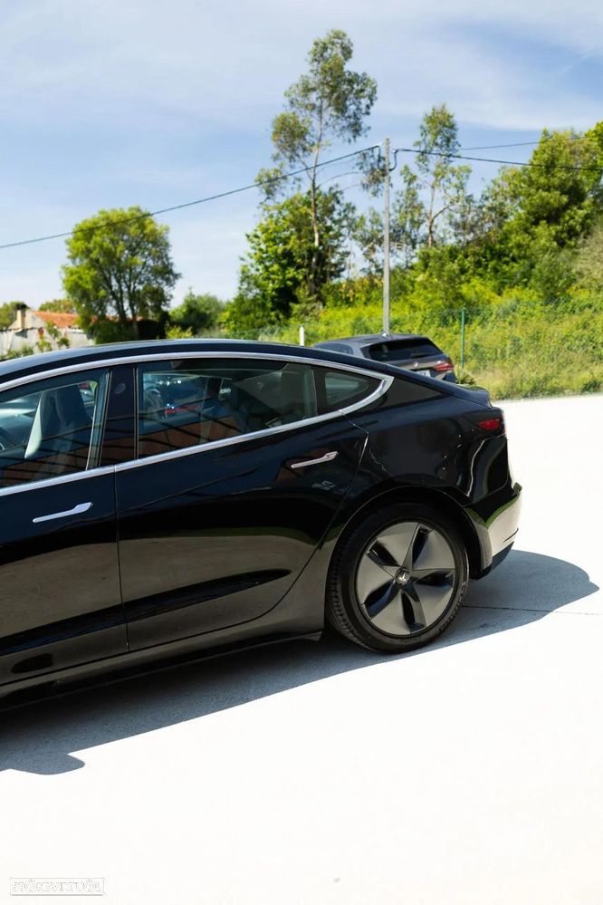 Tesla Model 3 Long-Range Dual Motor AWD - 12