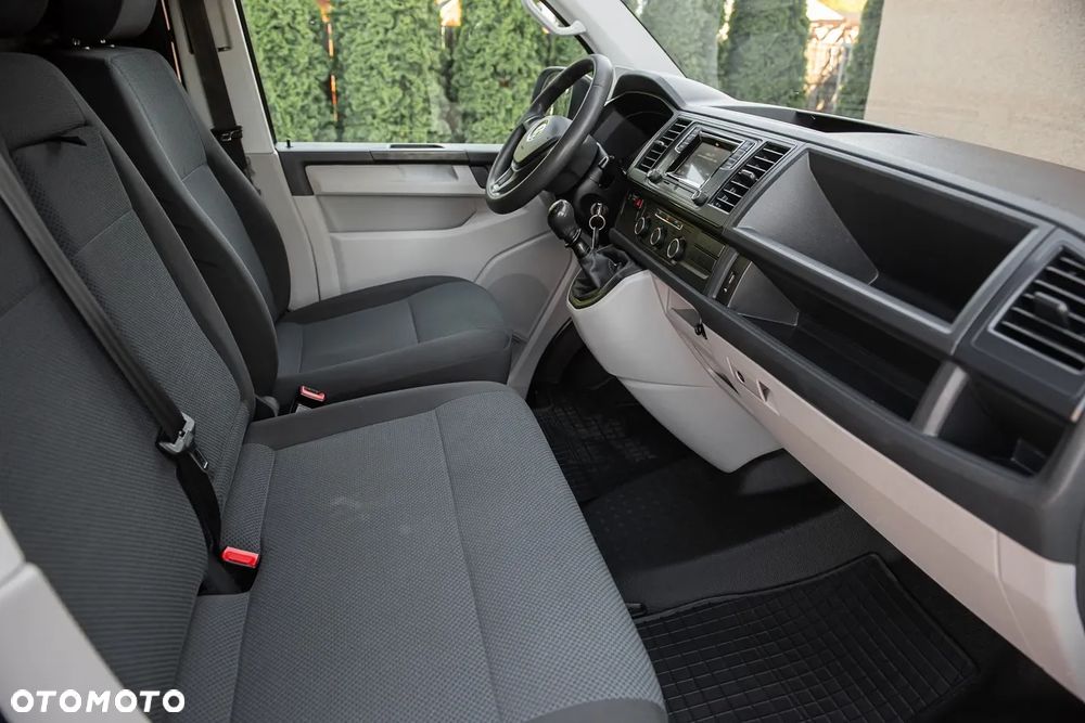Volkswagen Transporter - 14