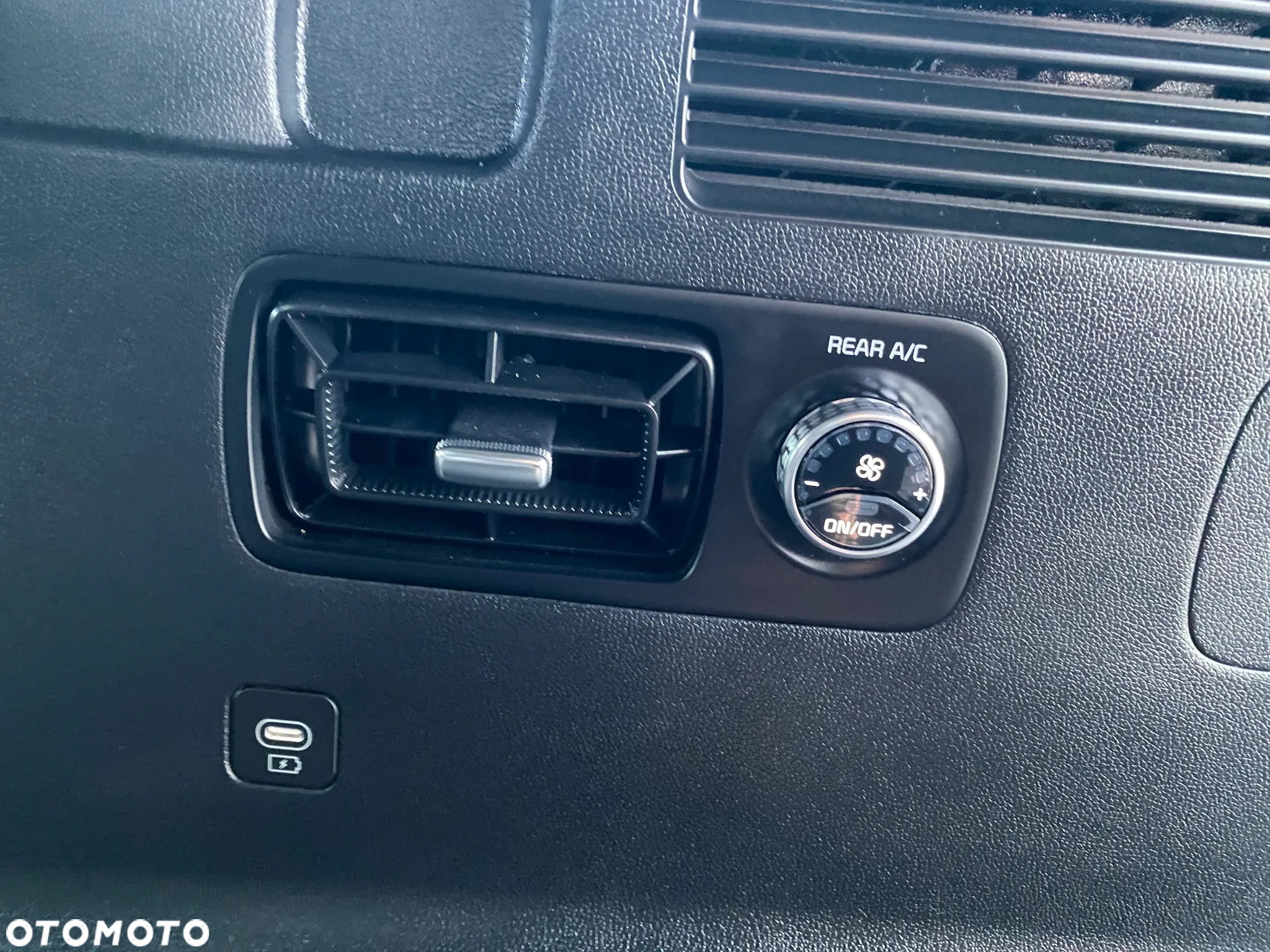 Kia Sorento - 22