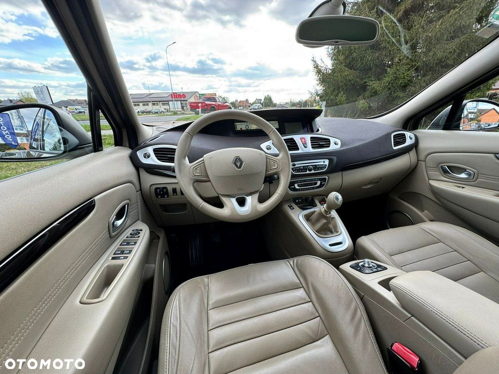 Renault Scenic - 22