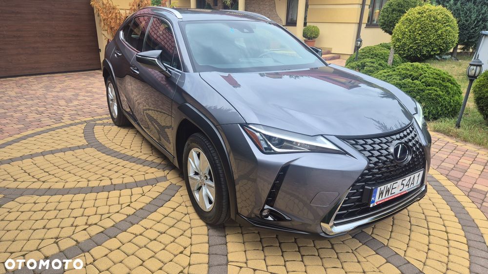 Lexus UX 250h Business Edition - 3