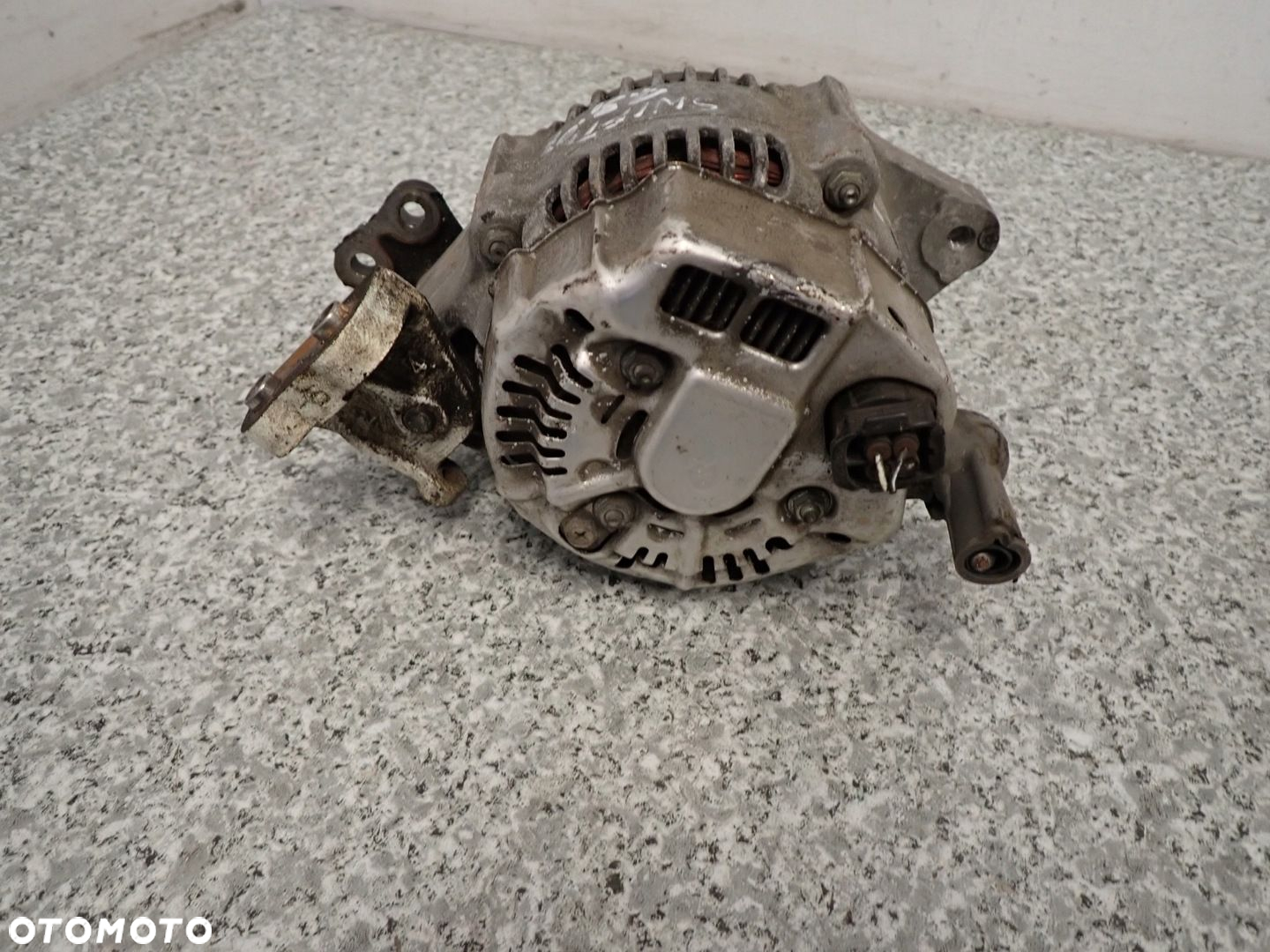 SUZUKI SWIFT 1.3 BENZ 05-09 ALTERNATOR - 6