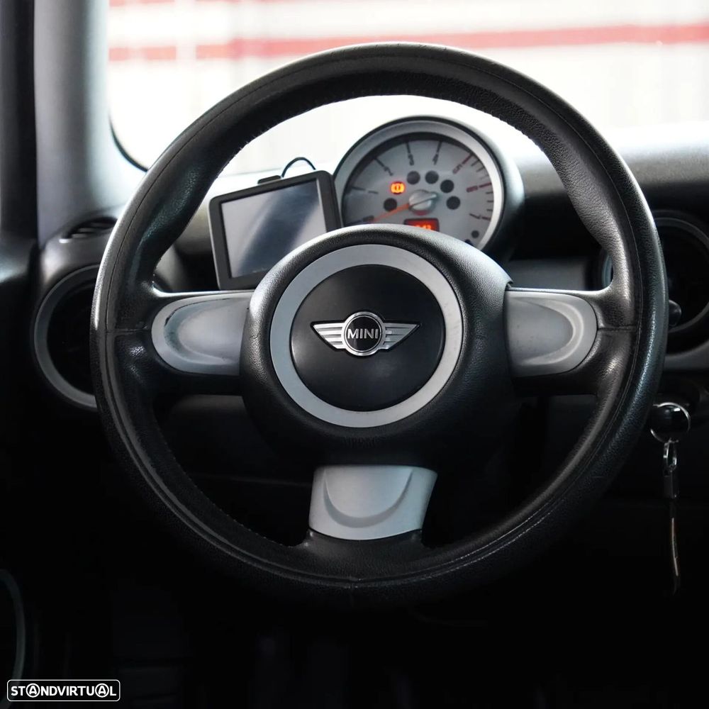 MINI 3 Portas - 11