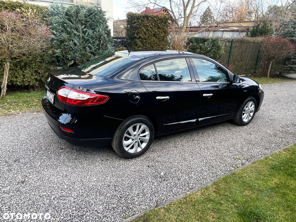Renault Fluence ver-1-6-16v-limited - 20