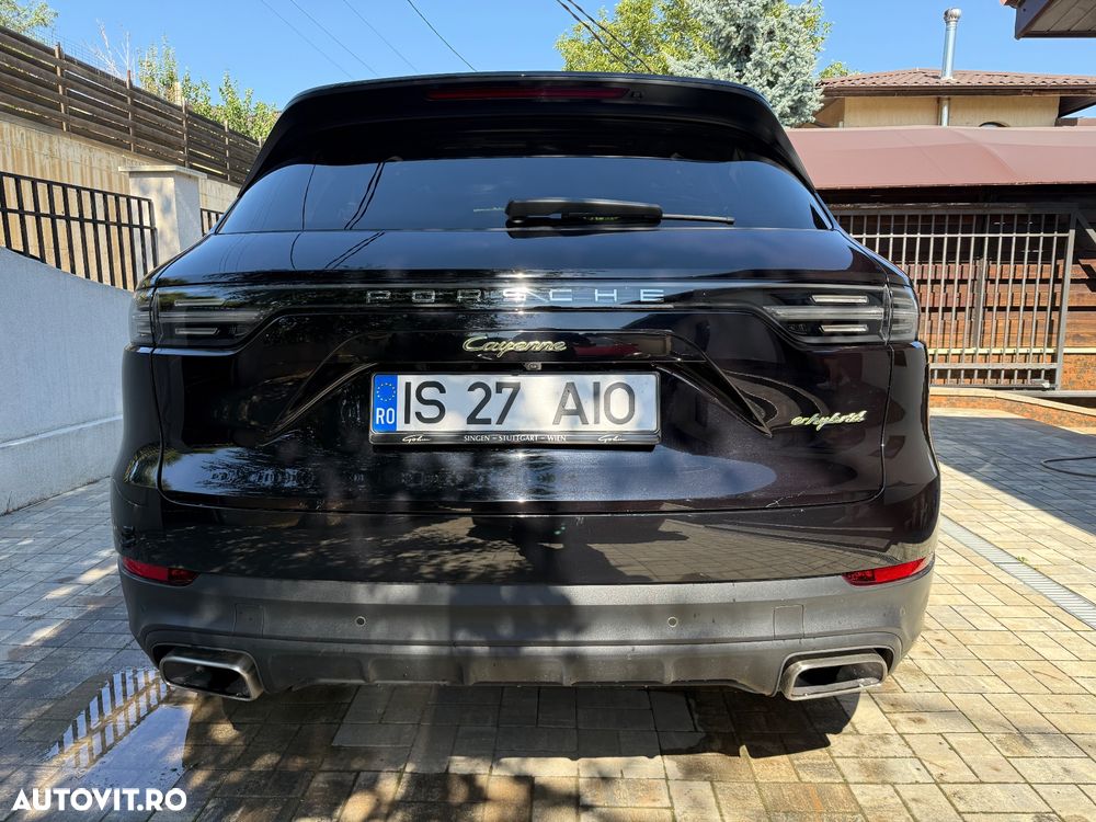 Porsche Cayenne - 3